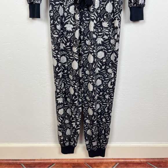 Cleobella Stella Lounge Jumpsuit - Navy Block Print - Picture 4 of 9